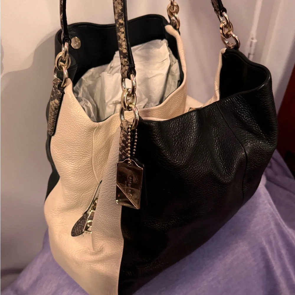 Coach Black and Cream Leather Hobo Bag